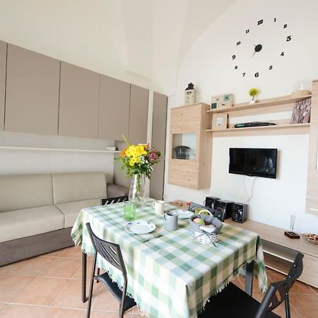 Casa Victoria Apartment Ostuni Bagian luar foto